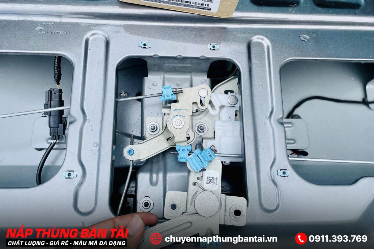 KHÓA BỬNG CHO FORD RAPTOR 2023