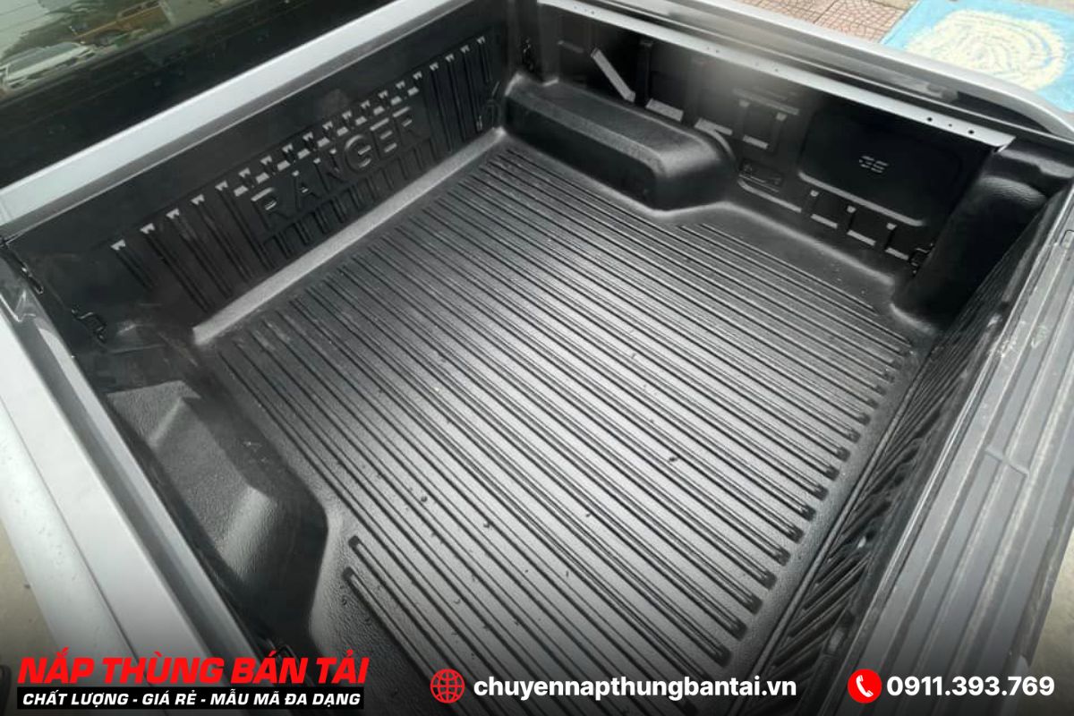 LÓT THÙNG CHO FORD RANGER 2023