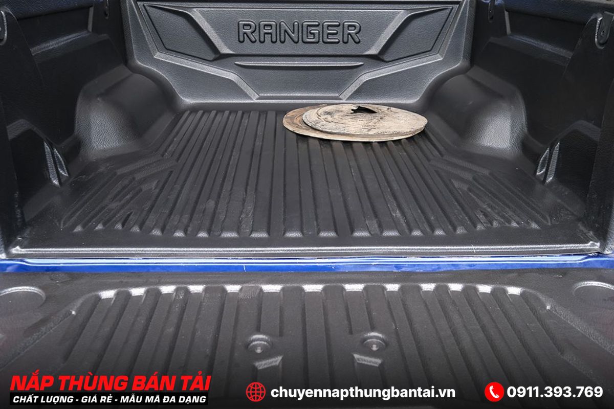 LÓT THÙNG CHO FORD RANGER 2023