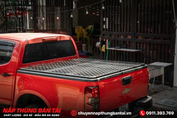 NẮP THÙNG 3 TẤM CHEVROLET COLORADO