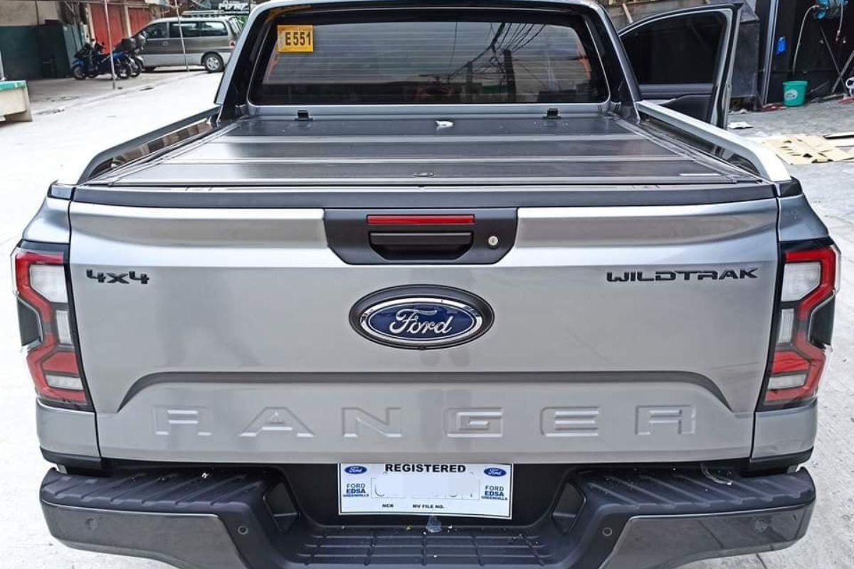 Nắp Thùng 3 Tấm Ford Ranger Wildtrak (Đời 2018 - 2022)
