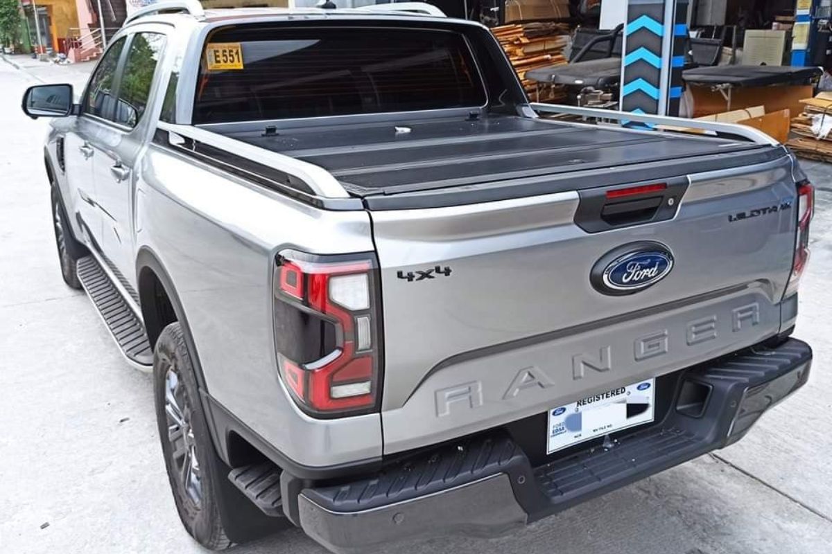 Nắp Thùng 3 Tấm Ford Ranger Wildtrak (Đời 2018 - 2022)