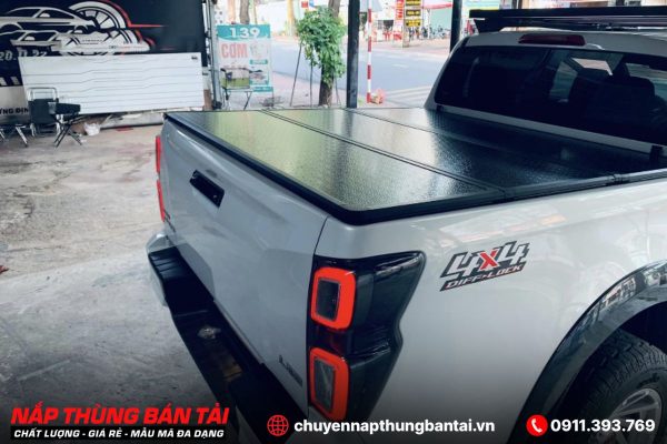 NẮP THÙNG 3 TẤM ISUZU D-MAX