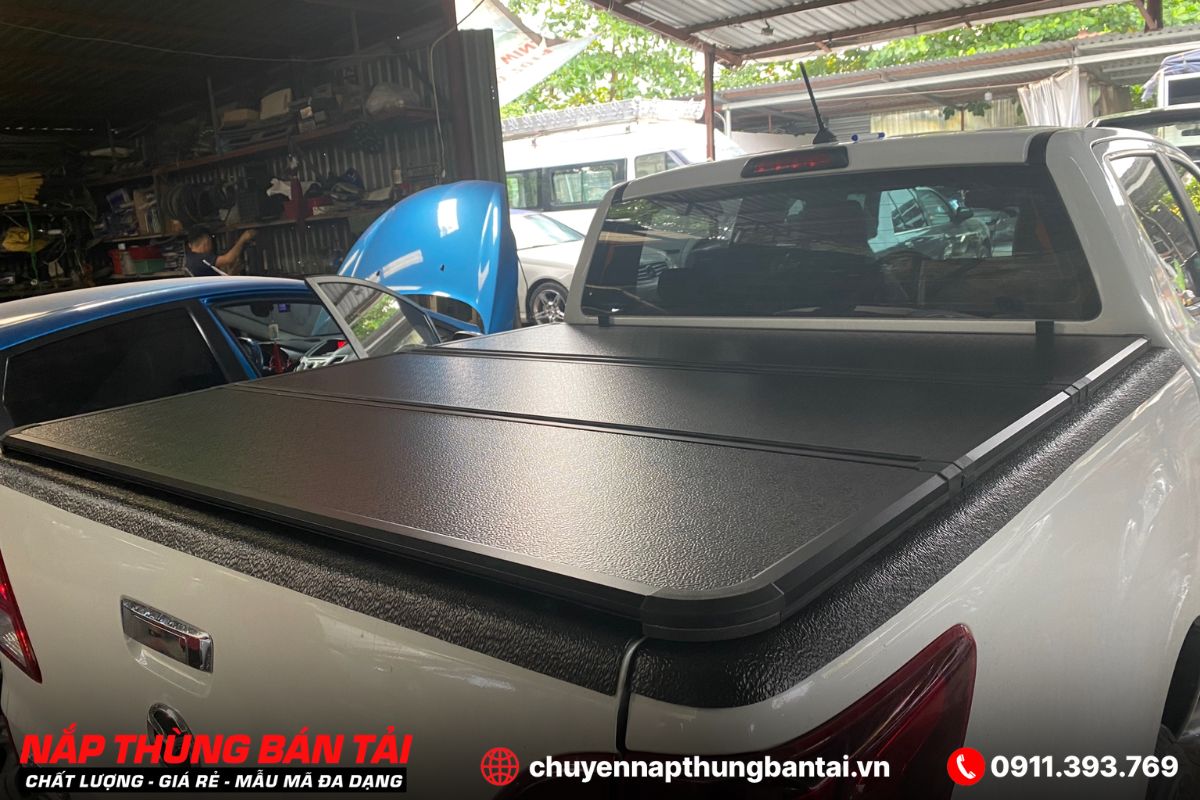 NẮP THÙNG 3 TẤM MAZDA BT-50