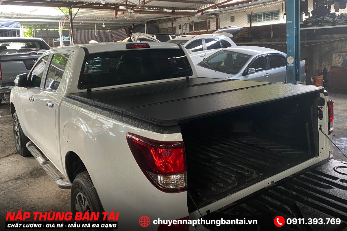 NẮP THÙNG 3 TẤM MAZDA BT-50