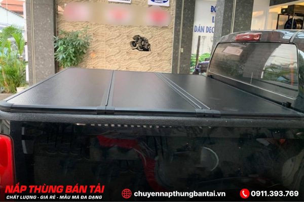 NẮP THÙNG 3 TẤM MITSUBISHI TRITON