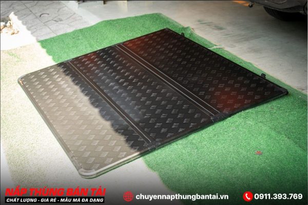 NẮP THÙNG 3 TẤM MITSUBISHI TRITON