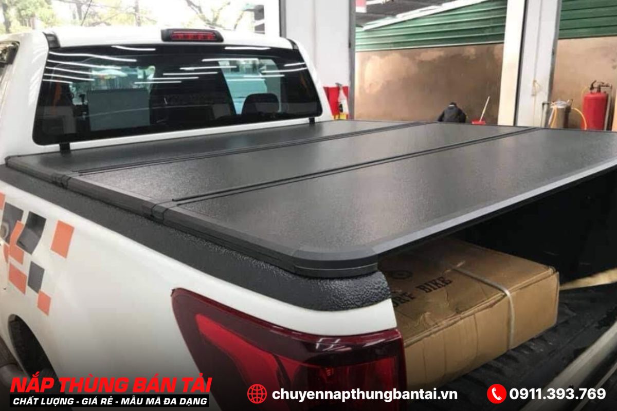 NẮP THÙNG 3 TẤM MITSUBISHI TRITON