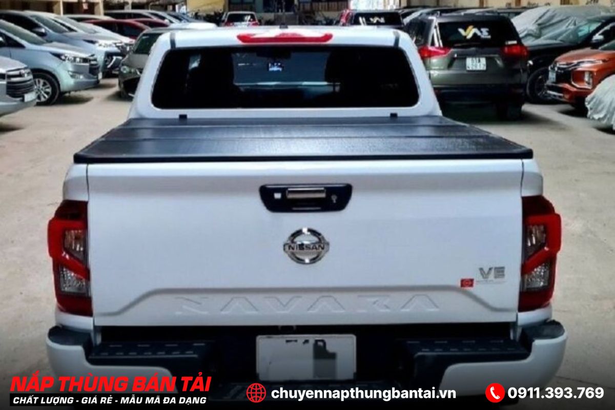 NẮP THÙNG 3 TẤM NISSAN NAVARA