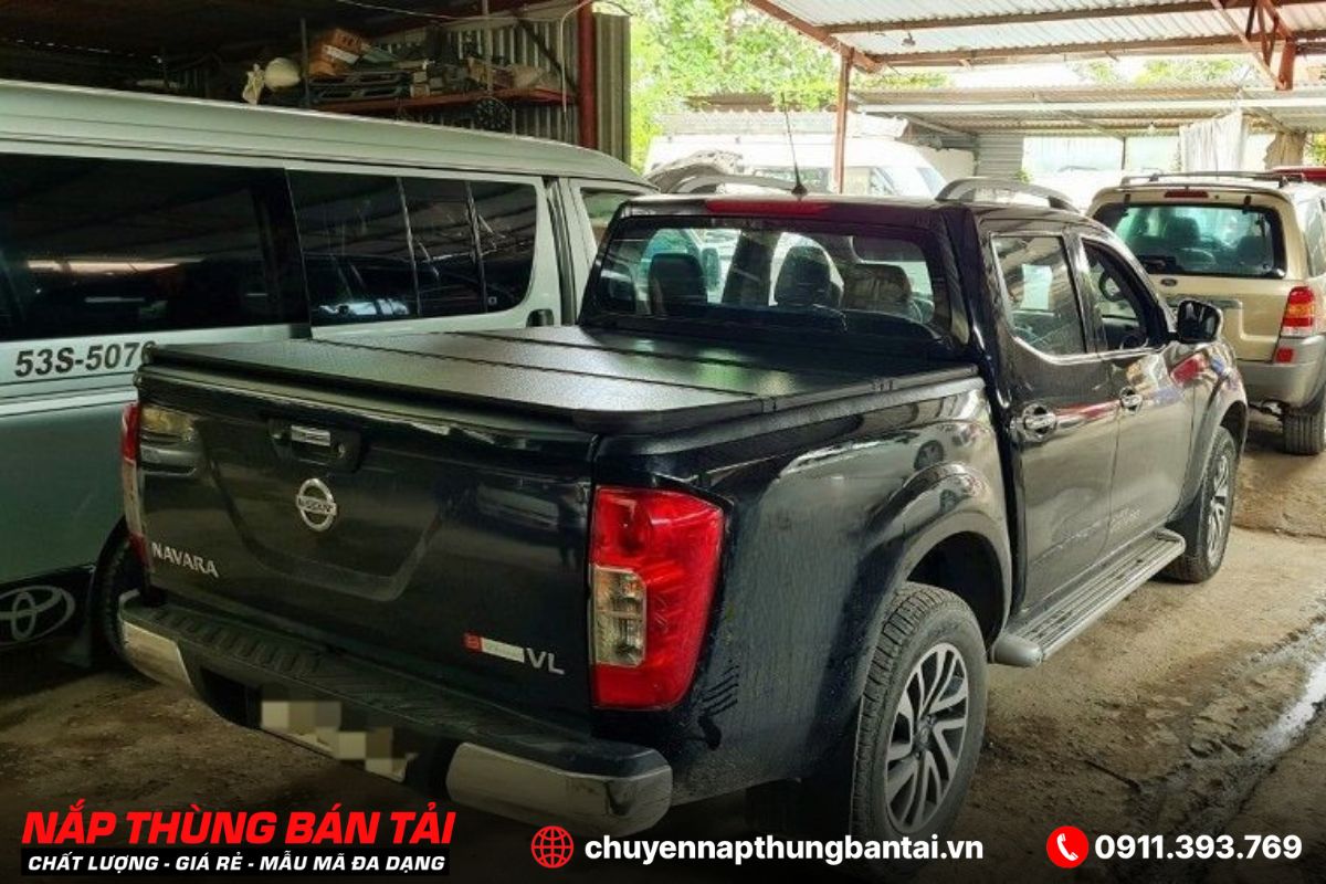 NẮP THÙNG 3 TẤM NISSAN NAVARA