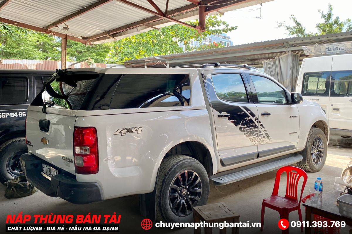 NẮP THÙNG CAO CHEVROLET COLORADO