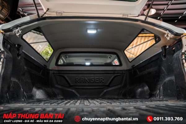 NẮP THÙNG CAO FORD RANGER STORMTRAK