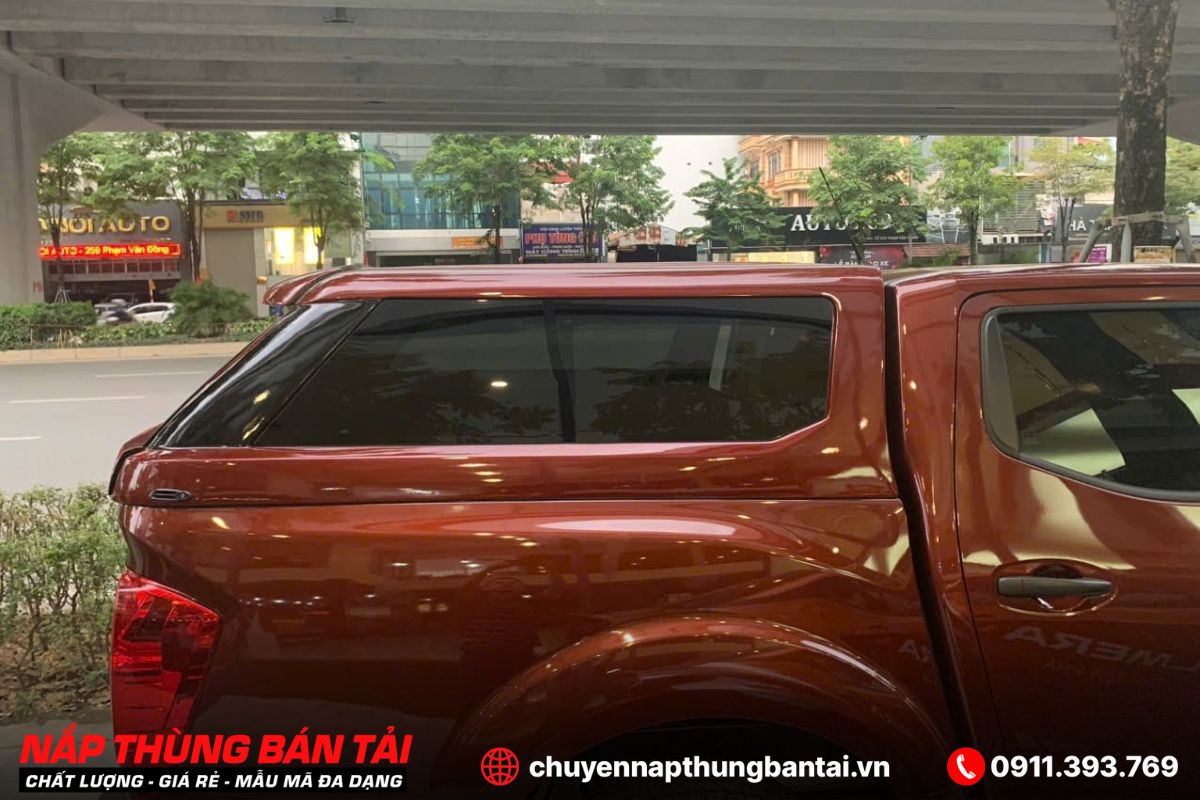 NẮP THÙNG CUỘN ĐIỆN OPTION4X4 NISSAN NAVARA