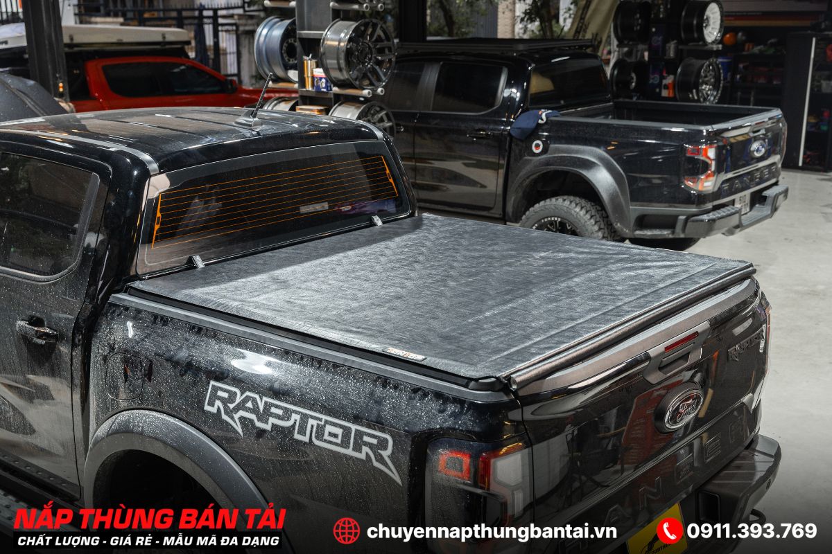 NẮP THÙNG CUỘN BẠT FORD RANGER RAPTOR 2023
