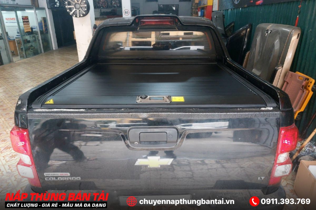 NẮP THÙNG CUỘN CƠ CARRYBOY CHEVROLET COLORADO