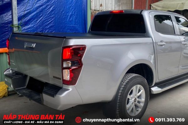 NẮP THÙNG CUỘN CƠ CARRYBOY ISUZU D-MAX