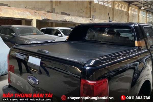 NẮP THÙNG CUỘN CƠ OPTION4X4 FORD RANGER STORMTRAK