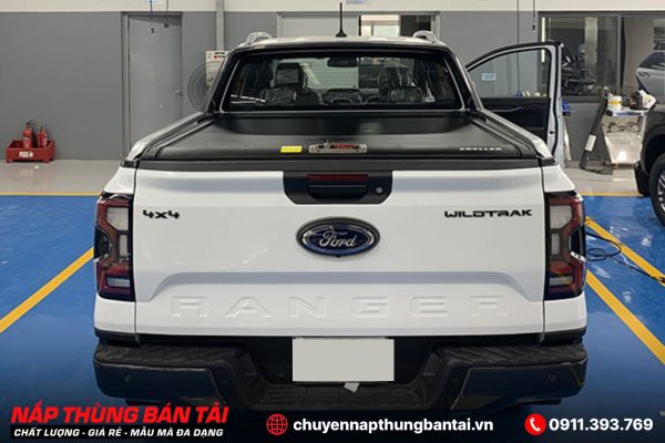NẮP THÙNG CUỘN CƠ OPTION4X4 FORD RANGER WILDTRAK 2023