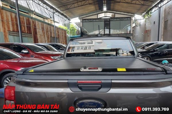 NẮP THÙNG CUỘN CƠ OPTION4X4 FORD RANGER XLT 2023