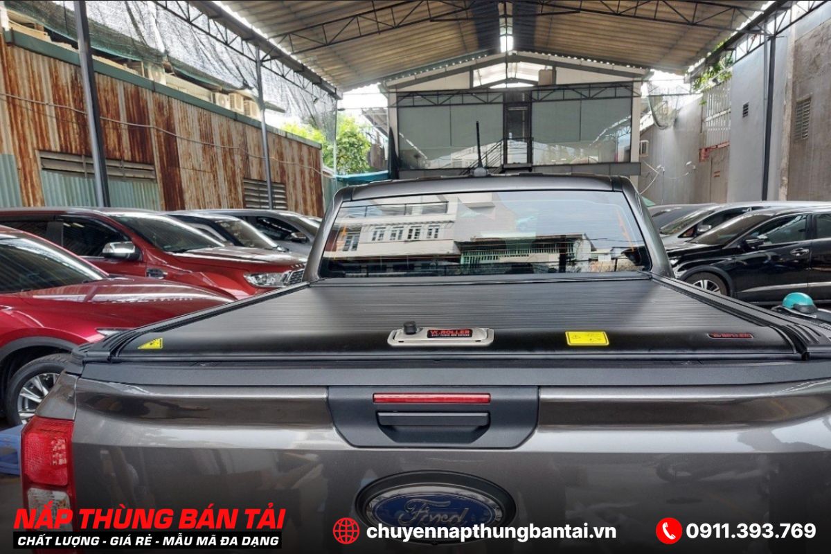 NẮP THÙNG CUỘN CƠ OPTION4X4 FORD RANGER XLT 2023