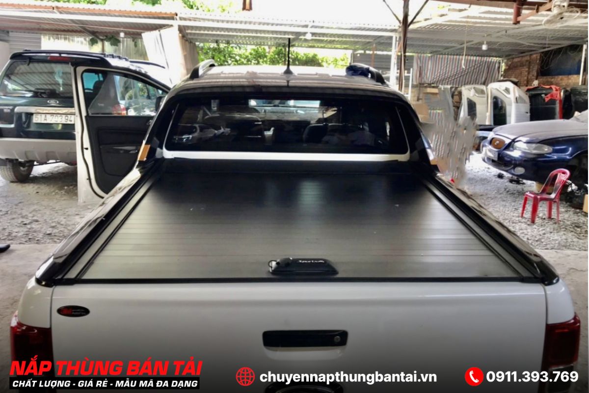 NẮP THÙNG CUỘN CƠ OPTION4X4 FORD RANGER XLT (ĐỜI 2018 - 2022)