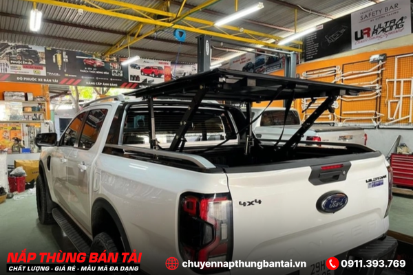 NẮP THÙNG TOPFLIP FORD RANGER STORMTRAK