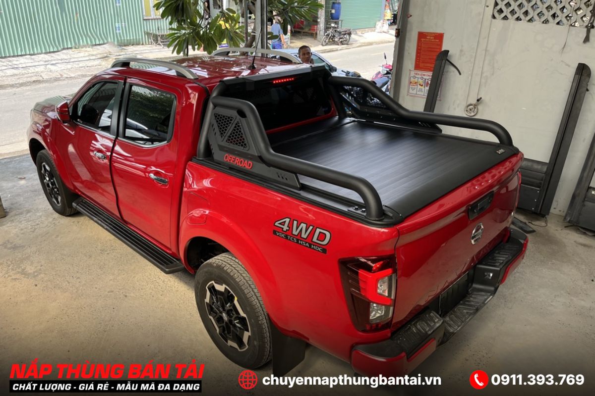 NẮP THÙNG CUỘN ĐIỆN ANPHA NISSAN NAVARA
