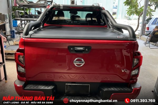 NẮP THÙNG CUỘN ĐIỆN ANPHA NISSAN NAVARA