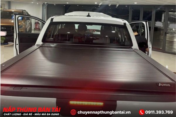 NẮP THÙNG CUỘN ĐIỆN ANPHA NISSAN NAVARA