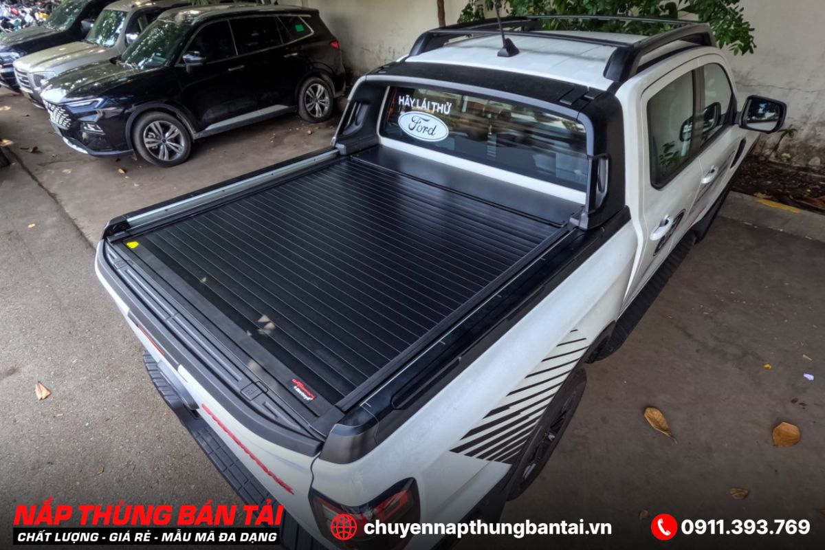 NẮP THÙNG CUỘN ĐIỆN OPTION4X4 FORD RANGER STORMTRAK