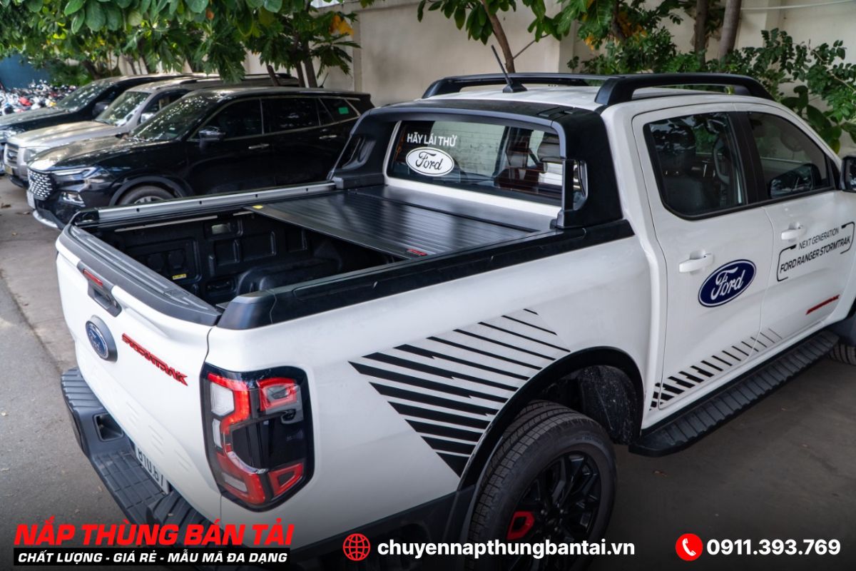 NẮP THÙNG CUỘN ĐIỆN OPTION4X4 FORD RANGER STORMTRAK