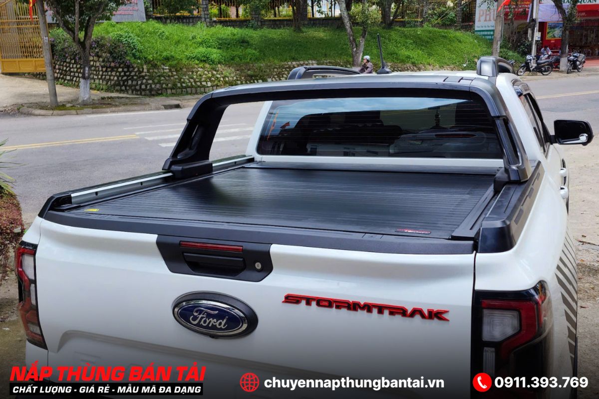 NẮP THÙNG CUỘN ĐIỆN OPTION4X4 FORD RANGER STORMTRAK