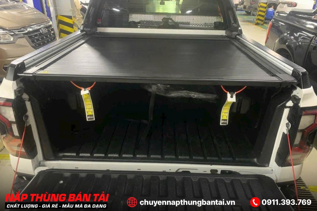 NẮP THÙNG CUỘN ĐIỆN OPTION4X4 FORD RANGER XLS (ĐỜI 2018 - 2022)