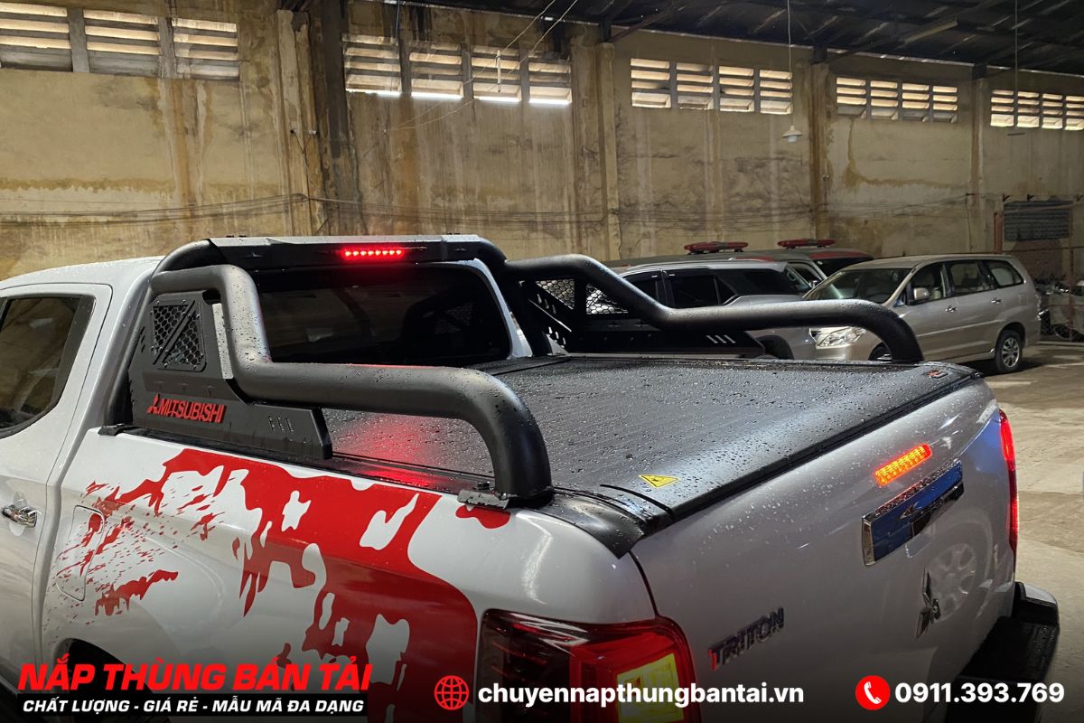 NẮP THÙNG CUỘN ĐIỆN OPTION4X4 MITSUBISHI TRITON
