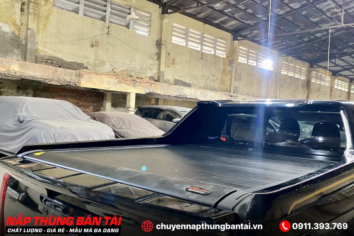 NẮP THÙNG CUỘN ĐIỆN OPTION4X4 MITSUBISHI TRITON