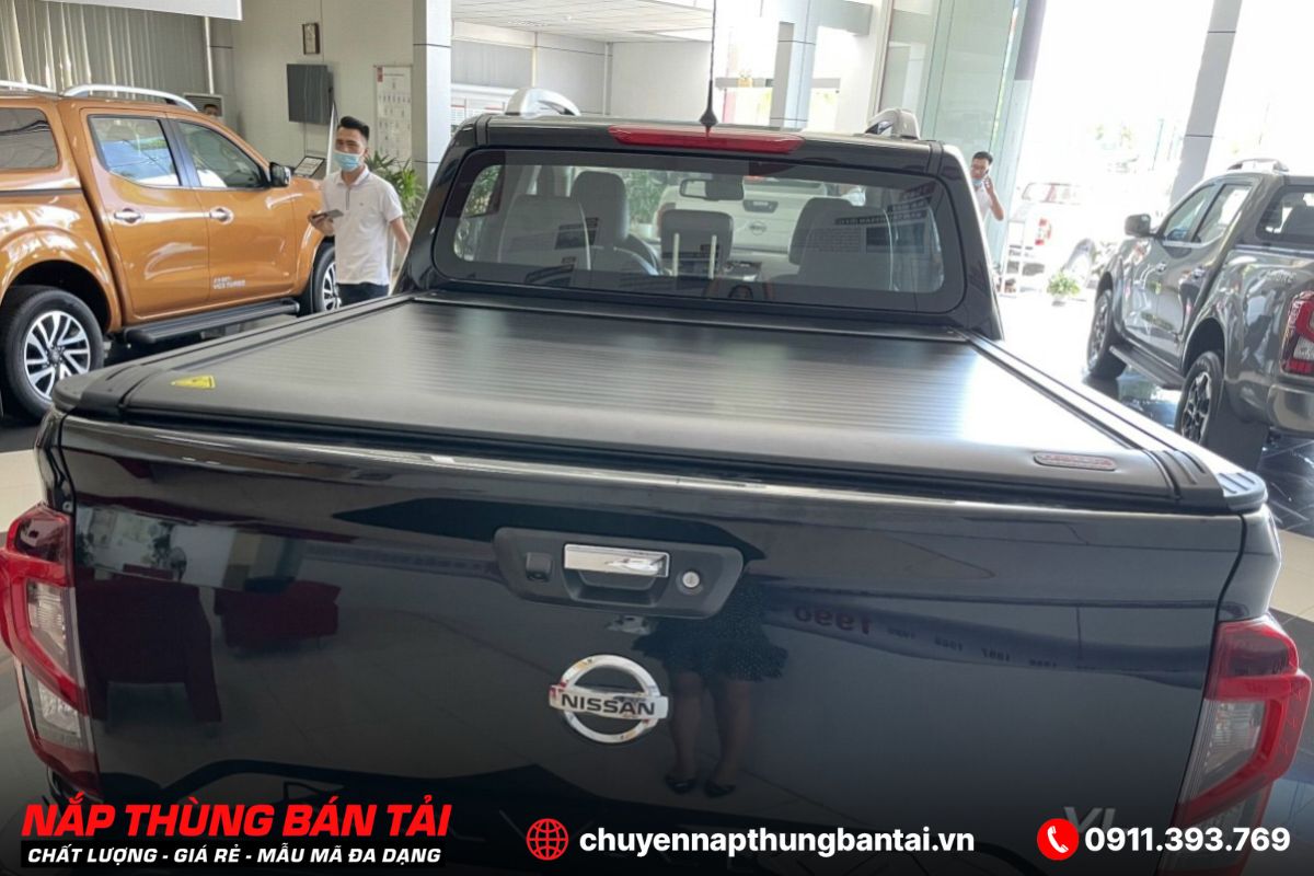 NẮP THÙNG CUỘN ĐIỆN OPTION4X4 NISSAN NAVARA