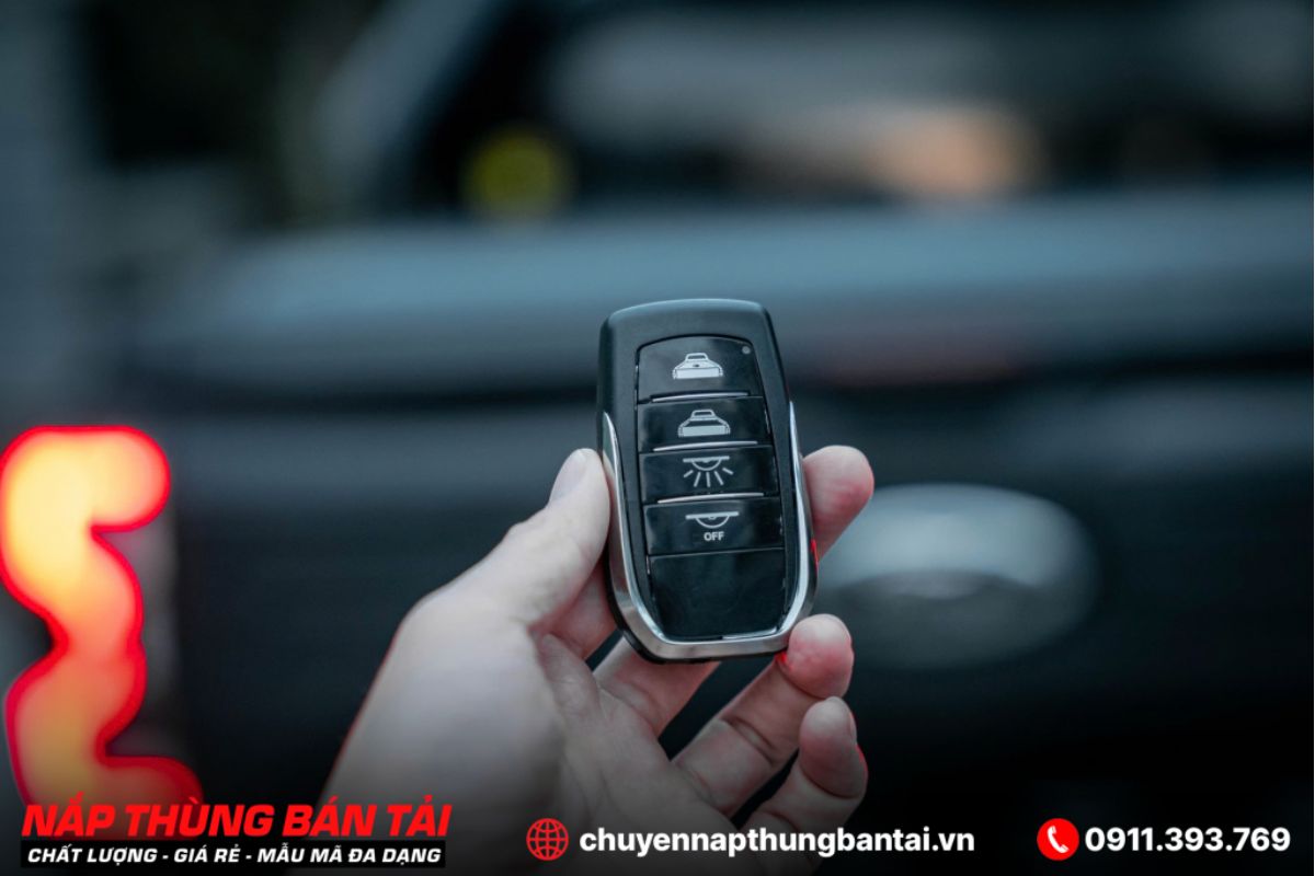 Nắp Thùng Cuộn Điện Polini Ford Ranger Xlt 2023