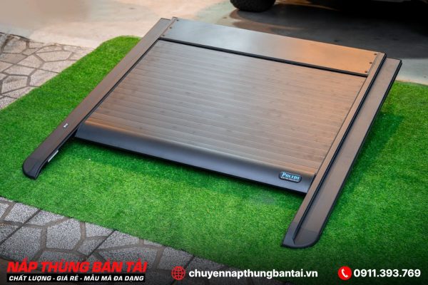 NẮP THÙNG CUỘN ĐIỆN POLINI TOYOTA HILUX