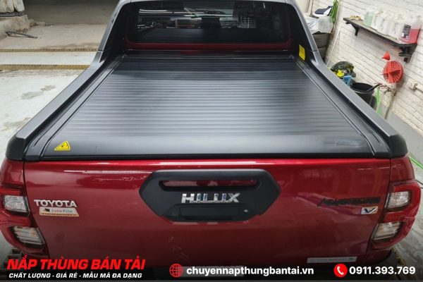 NẮP THÙNG CUỘN ĐIỆN POLINI TOYOTA HILUX