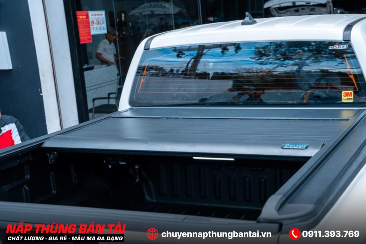 NẮP THÙNG CUỘN ĐIỆN POLINI TOYOTA HILUX
