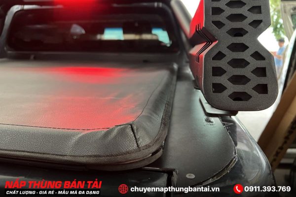 NẮP THÙNG CUỘN MỀM CHEVROLET COLORADO