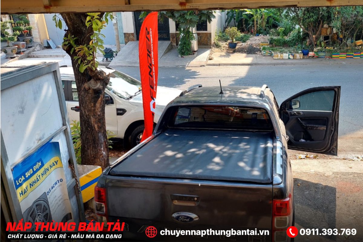 Nắp thùng cuộn mềm Ford Ranger Xlt (Đời 2018 - 2022)