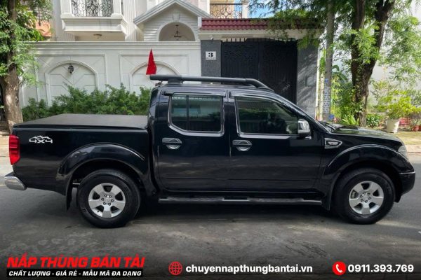 NẮP THÙNG CUỘN MỀM NISSAN NAVARA