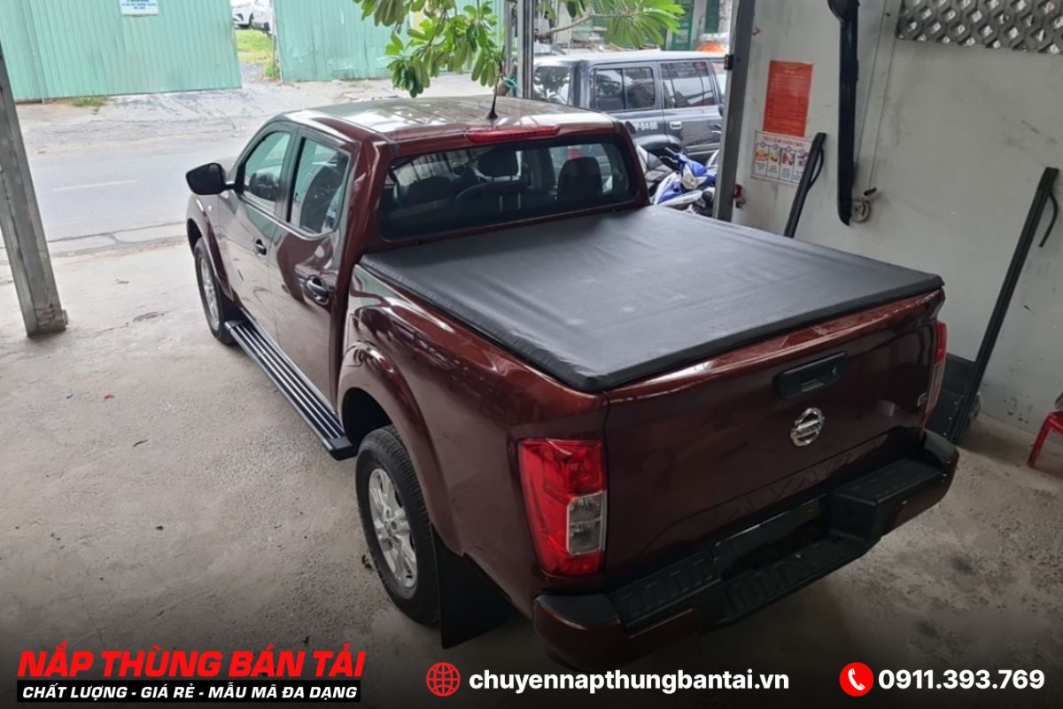 NẮP THÙNG CUỘN MỀM NISSAN NAVARA