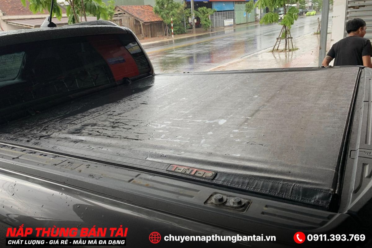 NẮP THÙNG CUỘN MỀM TONTOP FORD RANGER WILDTRAK 2023