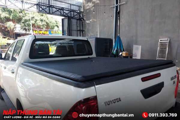 NẮP THÙNG CUỘN MỀM TOYOTA HILUX