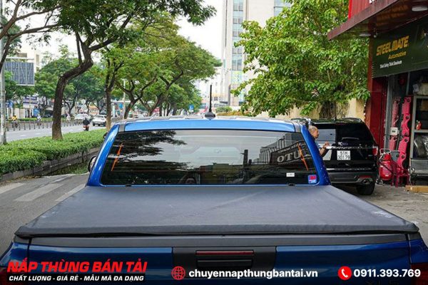 NẮP THÙNG CUỘN MỀM TOYOTA HILUX