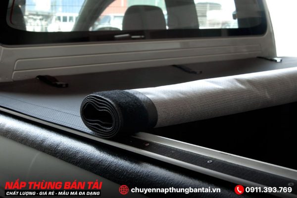 NẮP THÙNG CUỘN MỀM TOYOTA HILUX