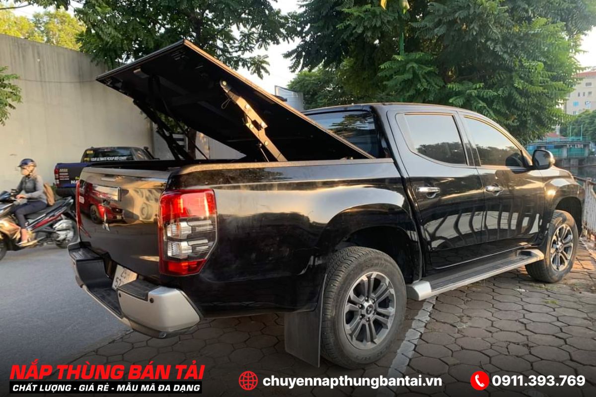 NẮP THÙNG TOPFLIP MITSUBISHI TRITON