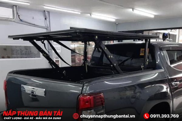 NẮP THÙNG TOPFLIP NISSAN NAVARA